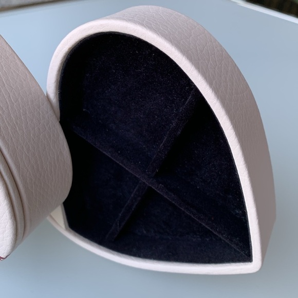 Pandora Leather Heart Shaped Tiered Swivel Bracelet & Charms Jewelry Box - Picture 9 of 12